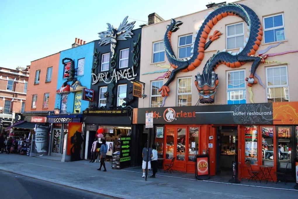 Entire 2-Bedroom Flat In Camden London Exterior foto